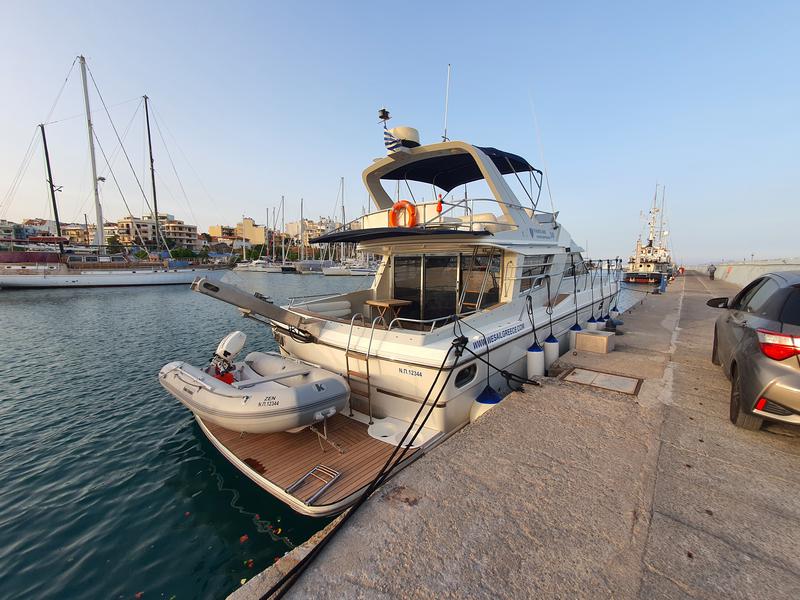 Book yachts online - motorboat - Squadron 50 - ZEN - rent