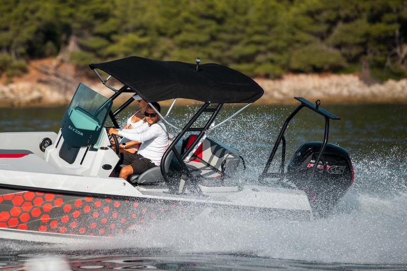 Book yachts online - motorboat - Saxdor 200 Sport - 115 Mercury - Big Wave - rent