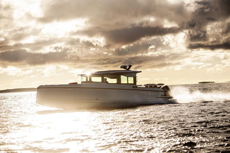 Book yachts online - motorboat - Saxdor 320 GTC - Saxdor 320 GTC (2023) - rent