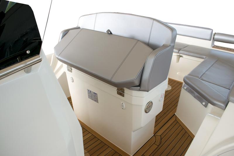 Book yachts online - other - Jokerboat Clubman 24 - Jokerboat Clubman 24 (2023) - rent