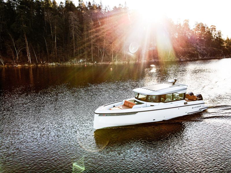 Book yachts online - motorboat - Saxdor 320 GTC - Navtia - rent