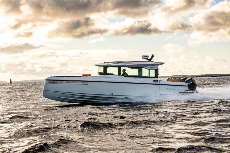 Book yachts online - motorboat - Saxdor 320 GTC - Navtia - rent
