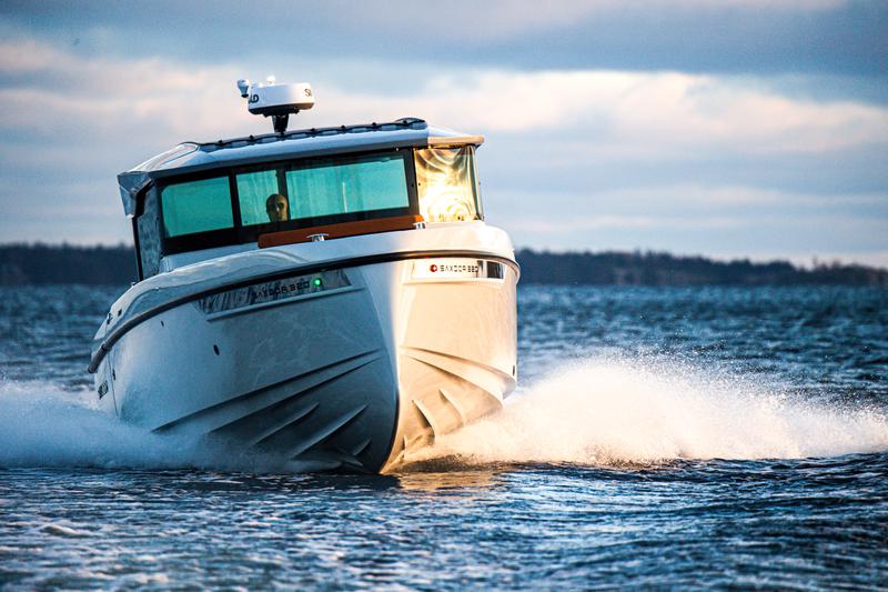 Book yachts online - motorboat - Saxdor 320 GTC - Navtia - rent