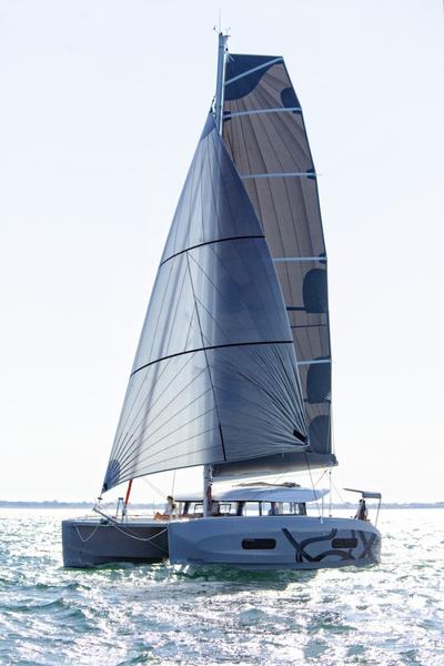 Book yachts online - catamaran - Excess 11 - Happy - rent