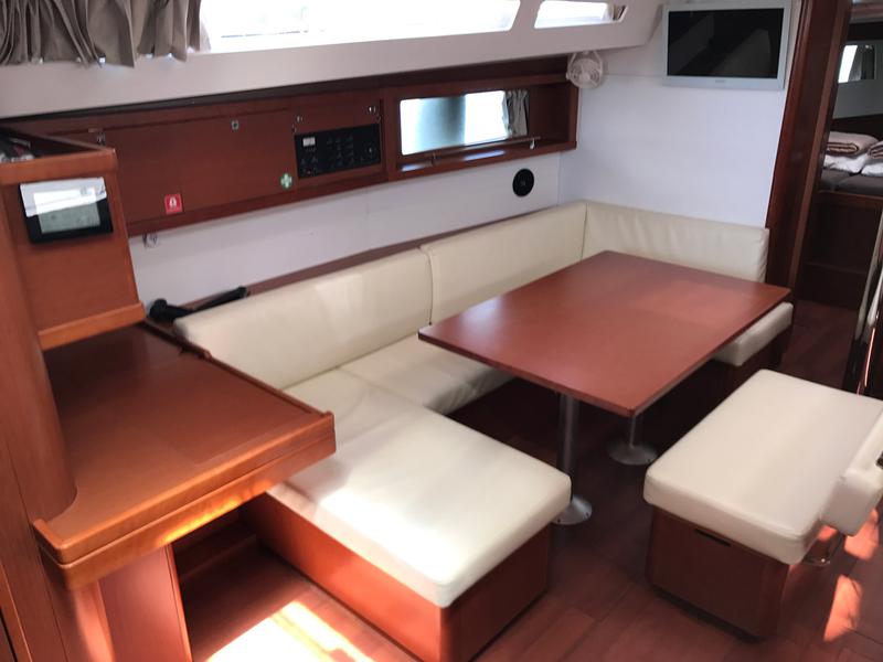 Book yachts online - sailboat - Oceanis 48 - SKIRON - rent