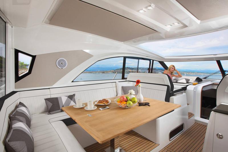 Book yachts online - motorboat - Leader 46 - Giorgia - rent