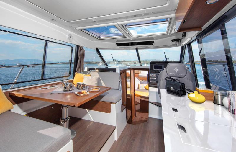 Book yachts online - motorboat - Merry Fisher 1095 - Hera - rent