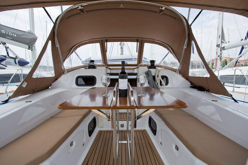 Book yachts online - sailboat - Elan Impression 40 - Silente - rent
