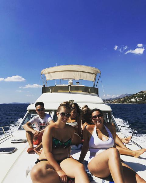 Book yachts online - motorboat - Princess 45 - Summer Love - rent