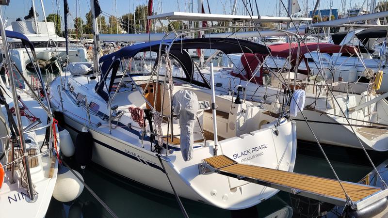Book yachts online - sailboat - Bavaria 40 - Black Pearl - rent