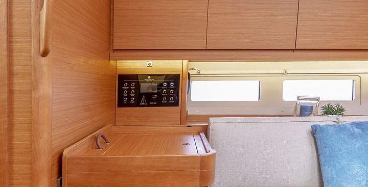 Book yachts online - sailboat - Dufour 390 Grand Large - Coco de Mer - rent