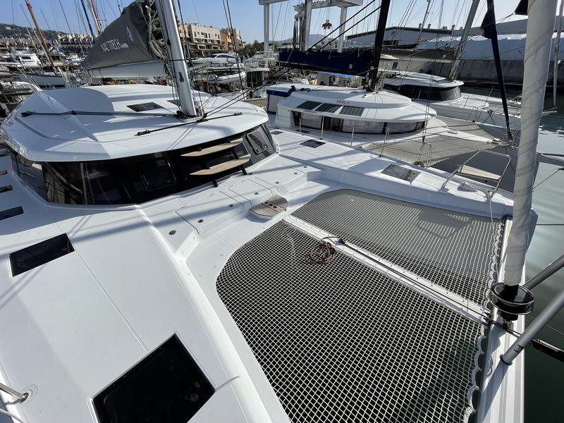 Book yachts online - catamaran - Nautitech 44 Open - Happiness - rent