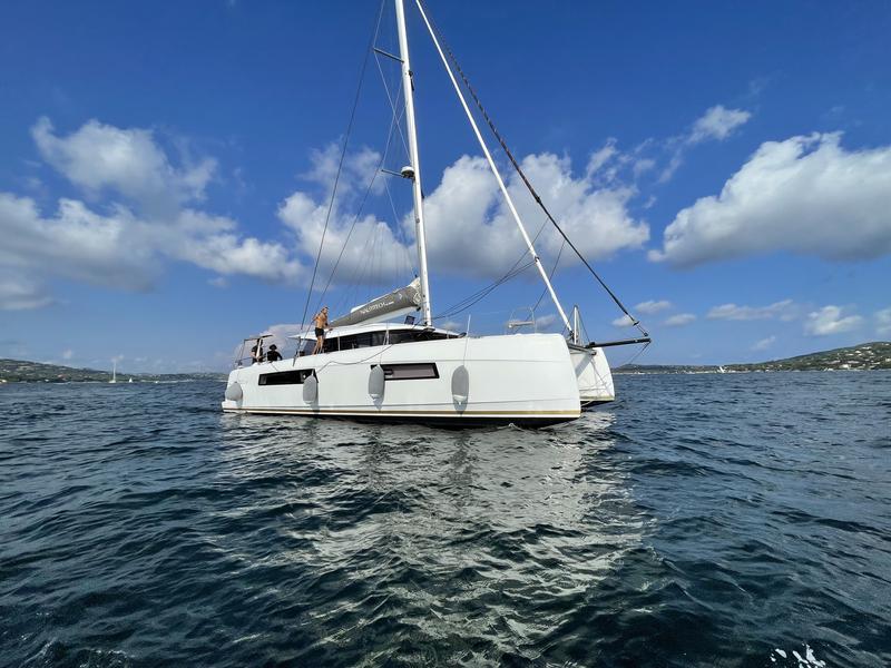Book yachts online - catamaran - Nautitech 44 Open - Happiness - rent