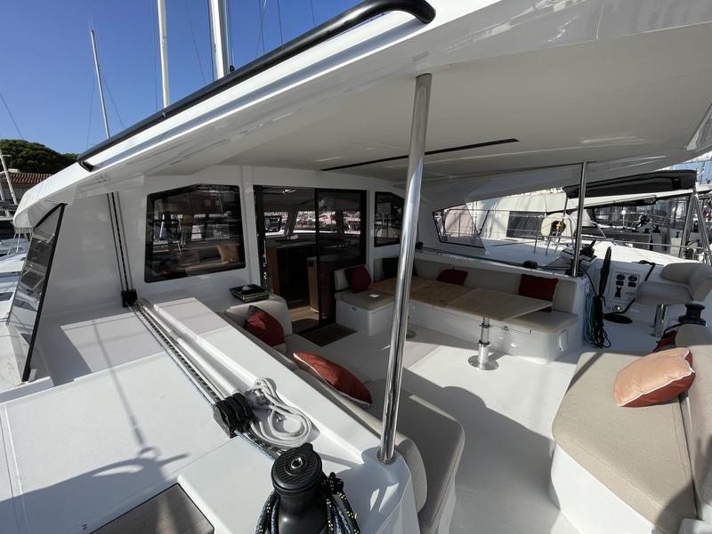 Book yachts online - catamaran - Nautitech 44 Open - Happiness - rent