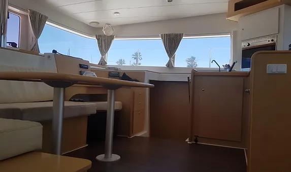 Book yachts online - catamaran - Lagoon 400 - Cavale - rent