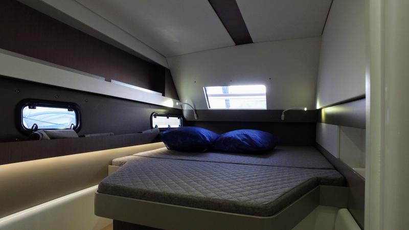 Book yachts online - catamaran - Bali 4.1 - Malea IV - rent