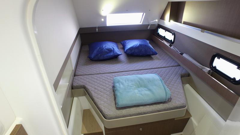 Book yachts online - catamaran - Bali 4.1 - Malea IV - rent