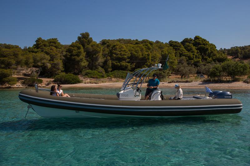 Book yachts online - motorboat - Seawater Smeralda 320 - YOLO - rent