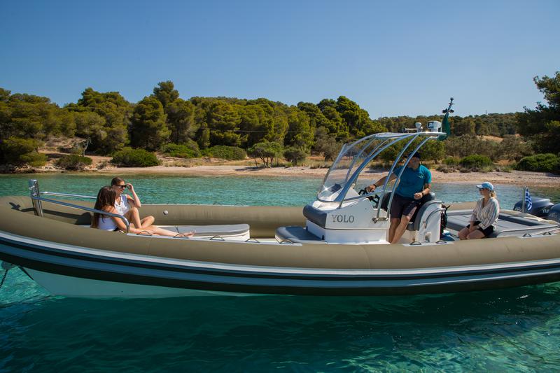 Book yachts online - motorboat - Seawater Smeralda 320 - YOLO - rent