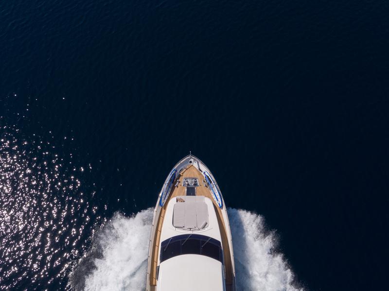 Book yachts online - motorboat - San Lorenzo SL 82 - Bird - rent
