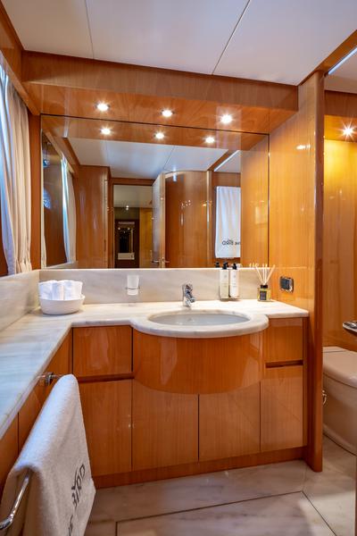 Book yachts online - motorboat - San Lorenzo SL 82 - Bird - rent