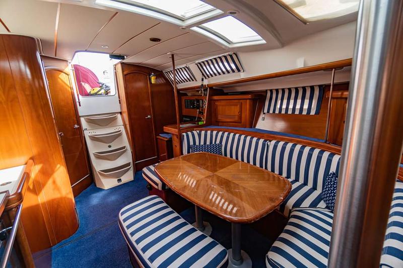 Book yachts online - sailboat - Oceanis 393 - Okeanis - rent