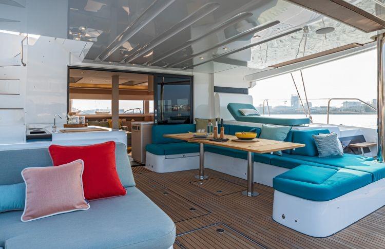 Book yachts online - catamaran - Lagoon 55 (2) - Verina Star  - rent