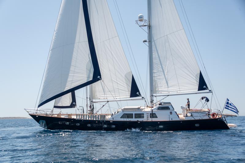 Book yachts online - other - CCYD 85 - Spirit L - rent