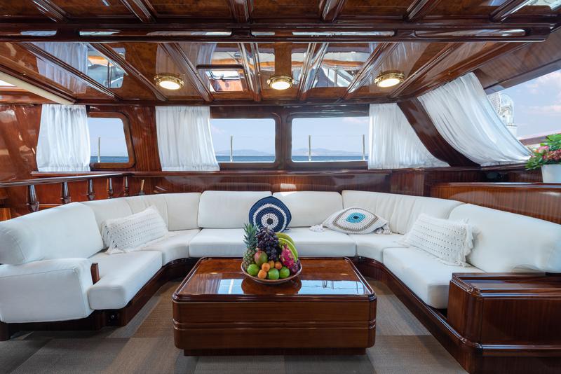 Book yachts online - other - CCYD 85 - Spirit L - rent