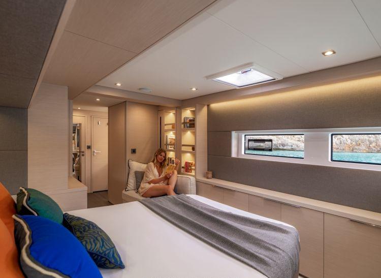 Book yachts online - catamaran - Lagoon 55 - Hydrus - rent