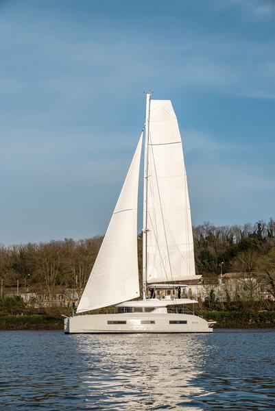 Book yachts online - catamaran - Lagoon 55 - Hydrus - rent