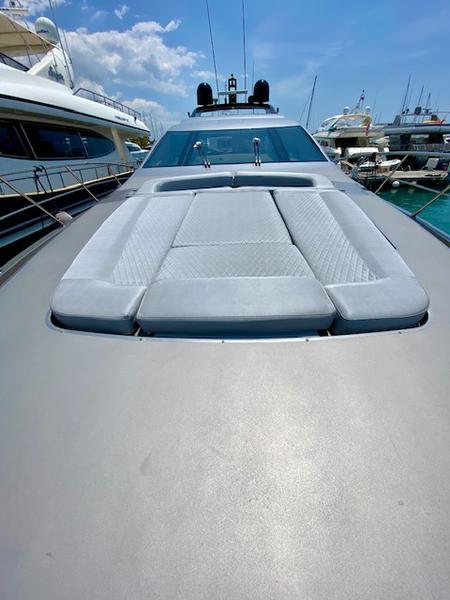 Book yachts online - motorboat - Azimut 86 - Super Toy - rent