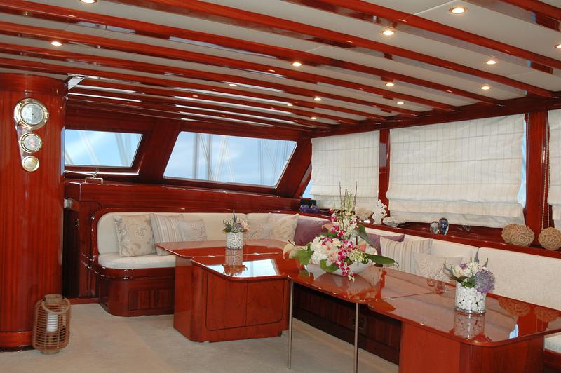 Book yachts online - other - Custom Motor Sailer 124' - Matina - rent