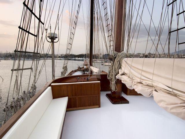 Book yachts online - other - Custom Motor Sailer 124' - Matina - rent