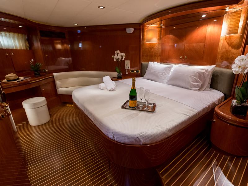 Book yachts online - motorboat - Horizon 2210 - Marlin  - rent