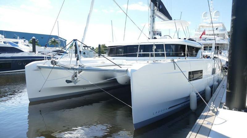 Book yachts online - catamaran - Lagoon 46  Premium A/C - Caribbean Princes - rent