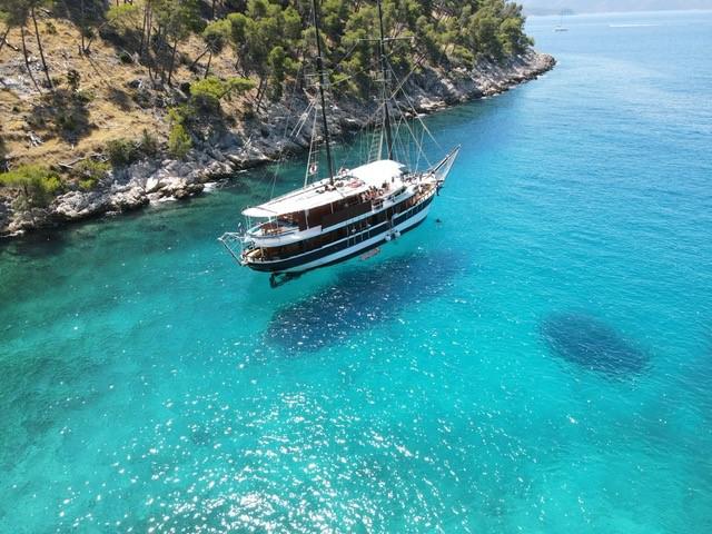 Book yachts online - other - Gulet / Logger - Elena - rent
