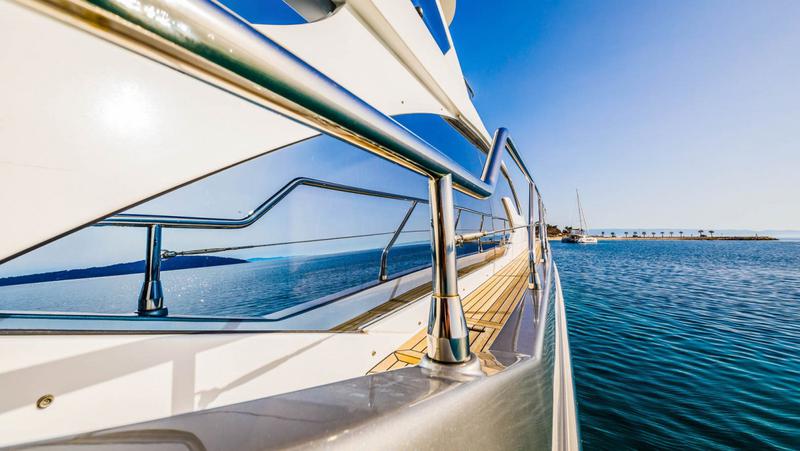Book yachts online - motorboat - Azimut 66 Fly - My Karat II - rent