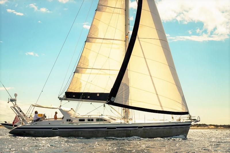 Book yachts online - sailboat - Garcia Malibù 54 - Luar 040 - rent
