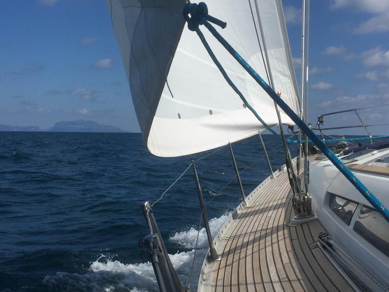 Book yachts online - sailboat - Sun Odyssey 52.2 - Claudia - rent