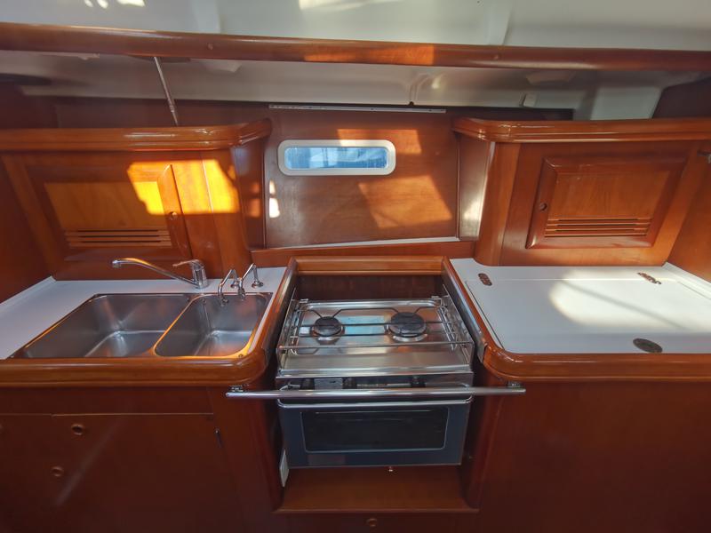 Book yachts online - sailboat - Oceanis 393 Clipper - Crete - rent