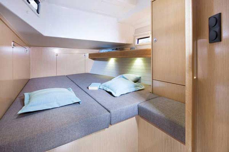 Book yachts online - False - Bavaria Cruiser 45 (4Cab) - Santa Maria I - rent