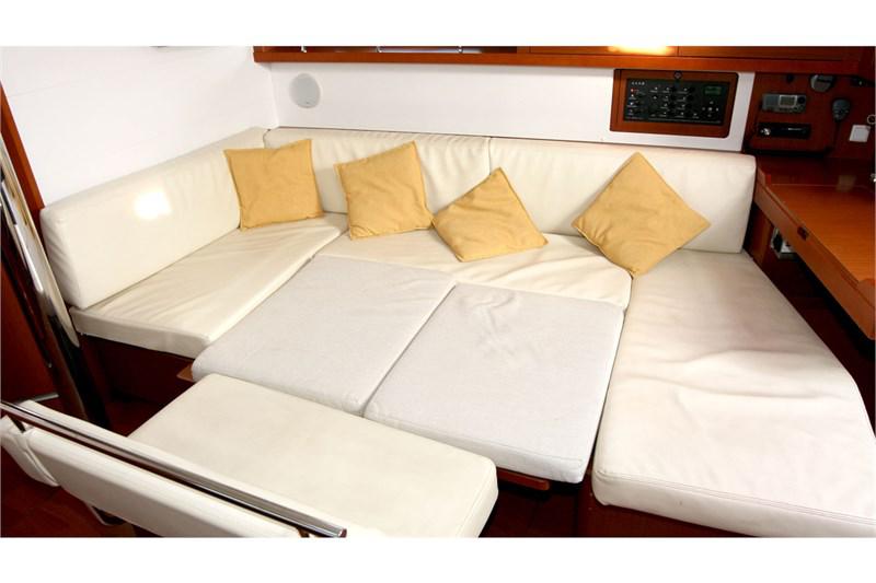 Book yachts online - False - Oceanis 45 (4Cab) - Phantom - rent