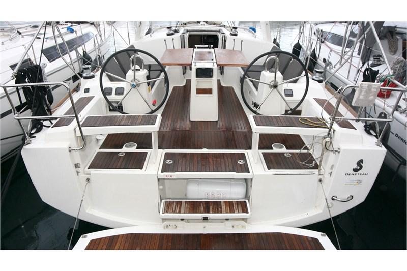 Book yachts online - False - Oceanis 38 (3Cab) - Olli - rent