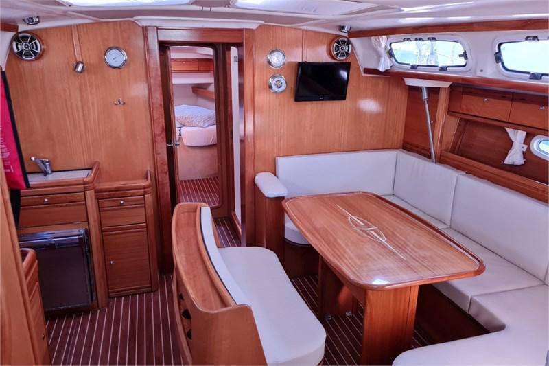 Book yachts online - False - Bavaria 46 Cruiser (4Cab) - Tweety - rent