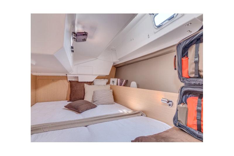 Book yachts online - False - Oceanis 38 (3Cab) - Folie - rent