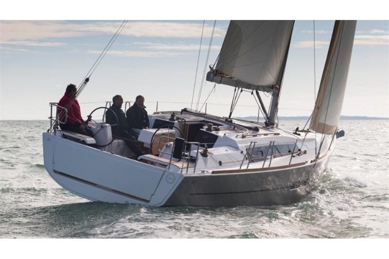 Book yachts online - False - Dufour 382 Grand Large (2Cab) - Lia - rent