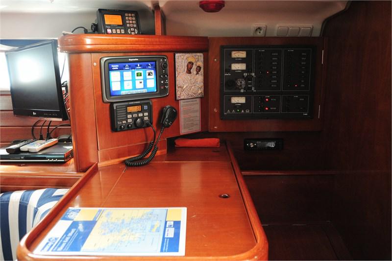 Book yachts online - False - Oceanis 473 (4Cab) - Vori - rent