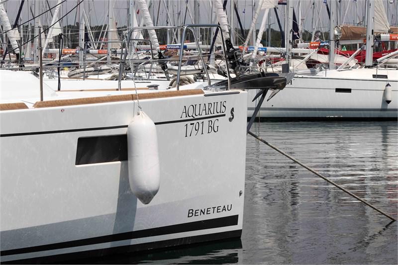 Book yachts online - False - Oceanis 35.1 (3Cab) - Aquarius - with bowtruster - rent
