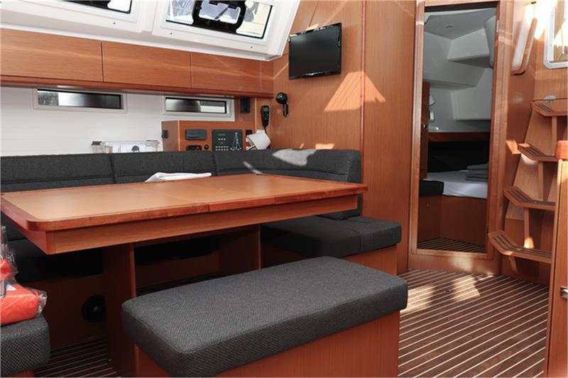 Book yachts online - False - Bavaria Cruiser 46 (4Cab) - Anett - rent
